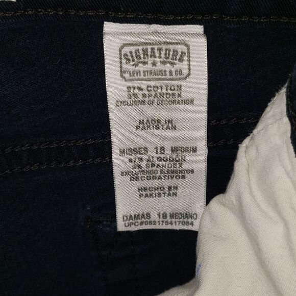 Signature Levi Strauss Black At Waist Boot Cut Jeans - Picture 9 of 10